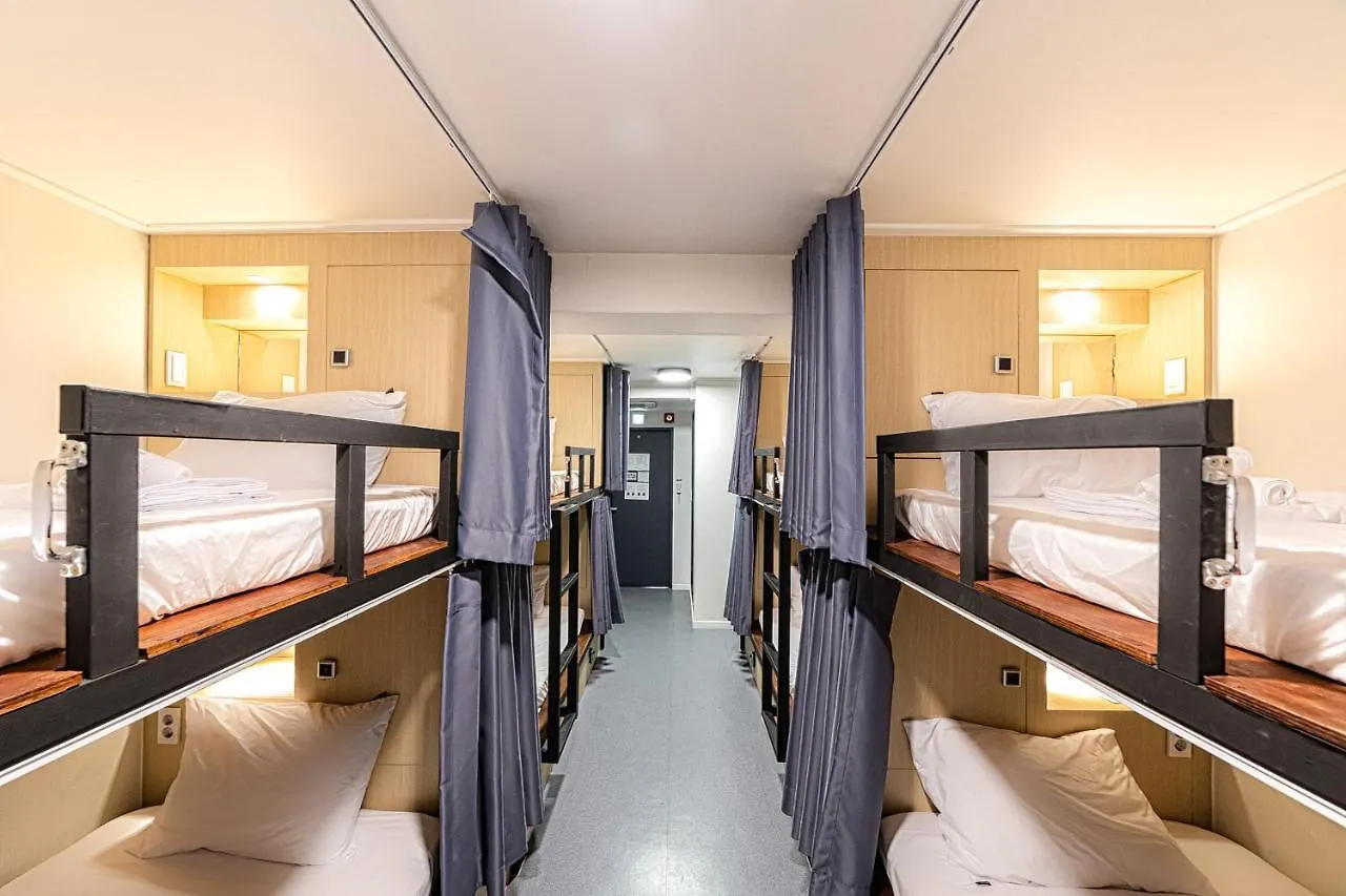 Guesthouse Dear Moon Busan Guest house