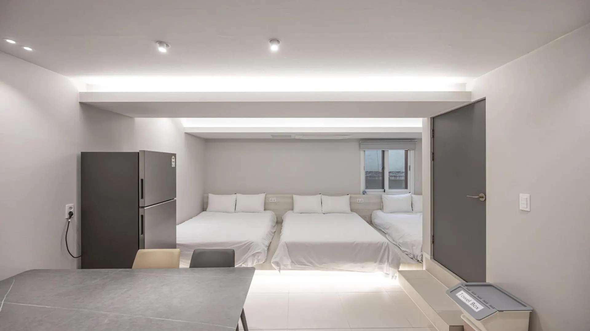 Guesthouse Dear Moon Busan