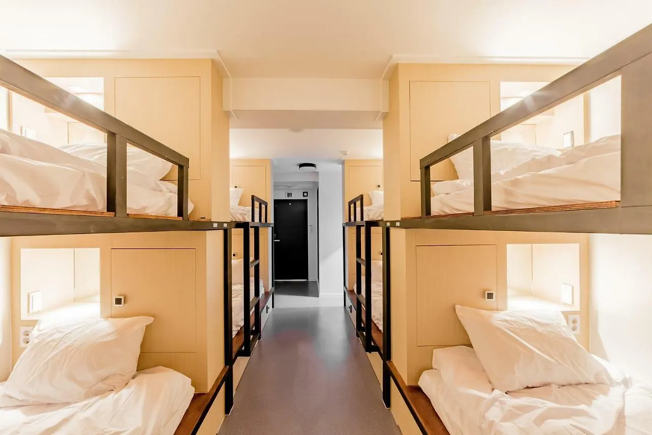 Guesthouse Dear Moon Busan 2*,  South Korea