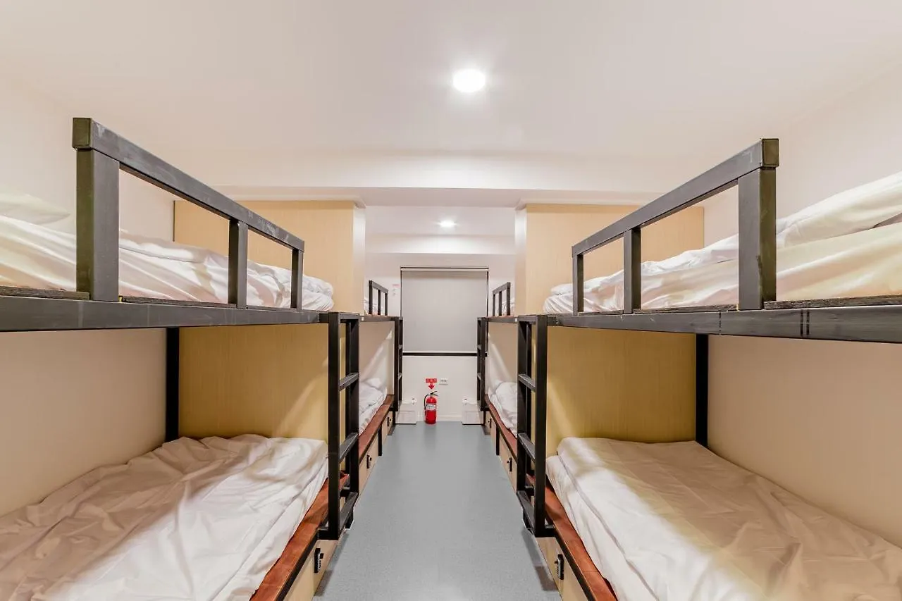 Guesthouse Dear Moon Busan