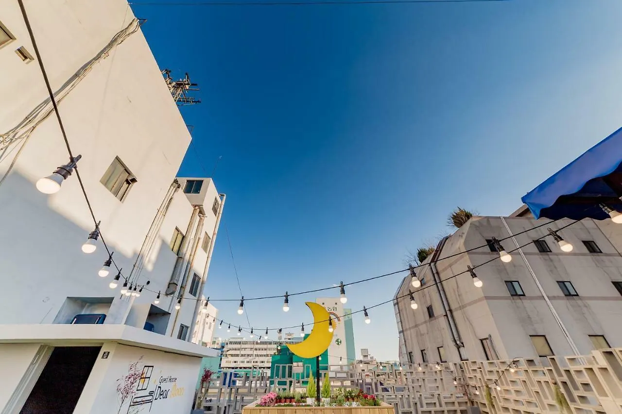 Guesthouse Dear Moon Busan 2*,