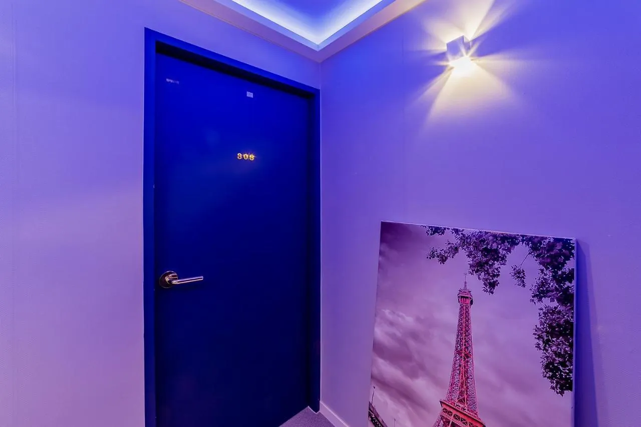 Guesthouse Dear Moon Busan 2*,  South Korea