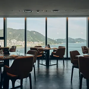 Wyndham Grand Hotel